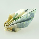 Origami Blatt aus einem Geldschein