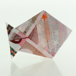 Origami Fisch aus einem Geldschein