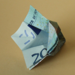 Hortensienblüte Origami Hortensienblüte aus einem Geldschein
