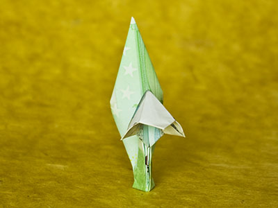 Origami Maiglöckchen aus zwei Geldscheinen