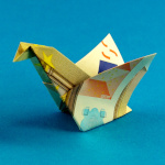Wasservogel Origami Wasservogel aus einem Geldschein