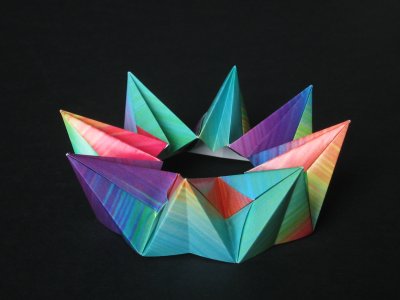 Origami Kaleidozyklus aus acht Modulen