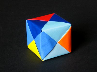 Origami Sonobe Würfel aus sechs Modulen