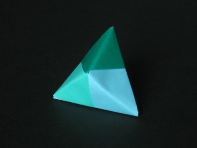Origami Toshie's Juwel aus drei Modulen