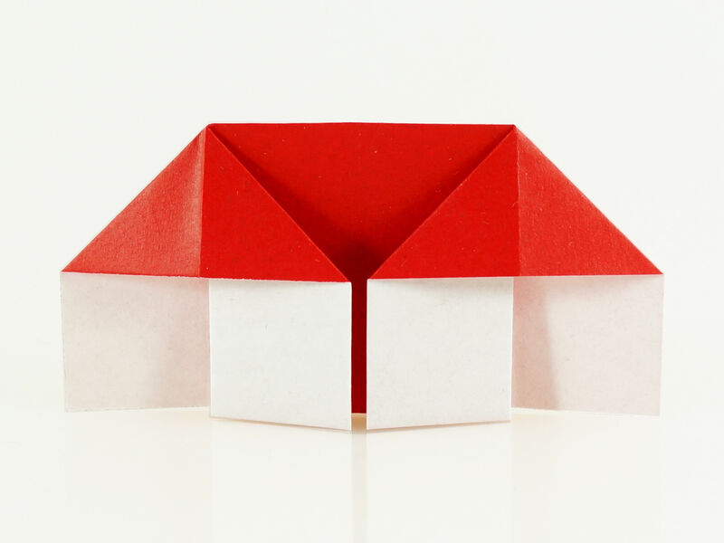 Origami Haus aus Origami-Papier