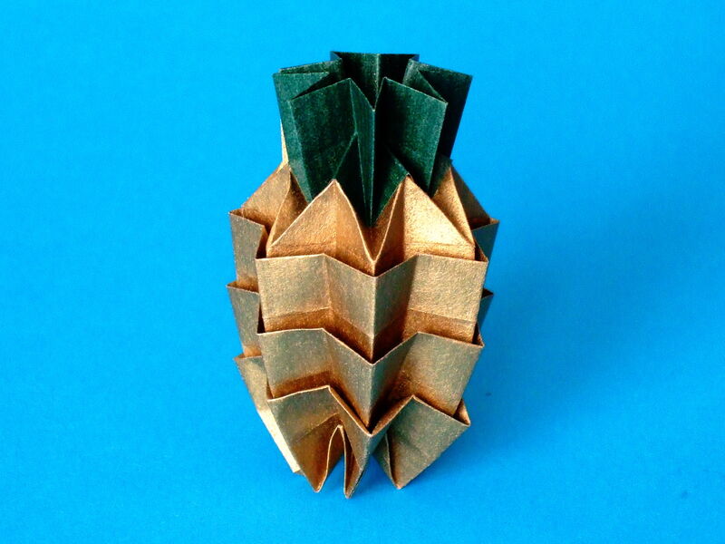 Origami Ananas aus Duocolor Kraftpapier