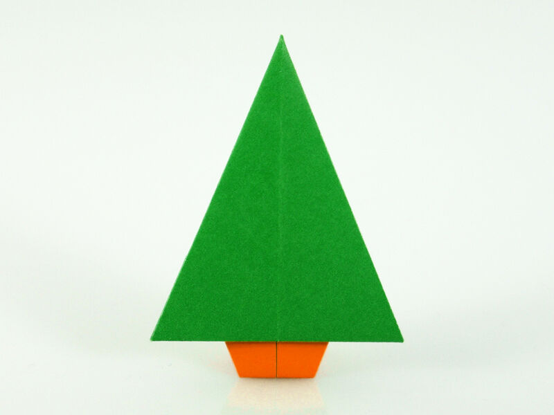 Origami Weihnachtsbaum aus Duocolor Papier
