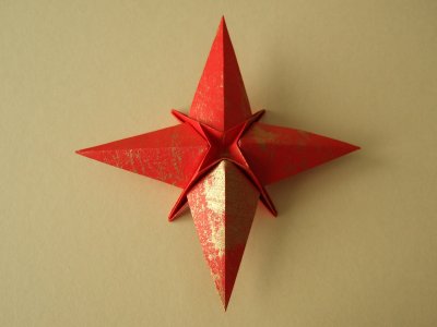 Origami Weihnachtsstern aus Washi basteln
