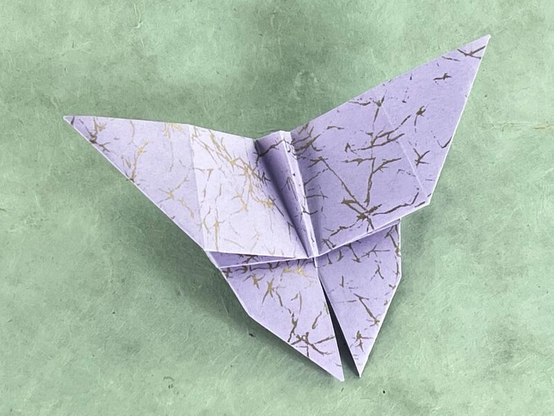 Origami Schmetterling aus der Windmühlenform aus Washi