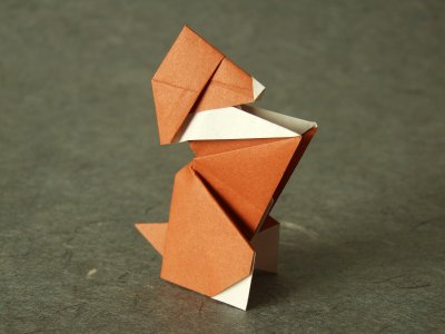 Welpe aus Origami Papier