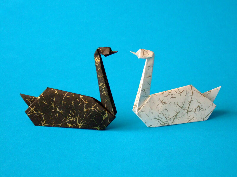 Origami Schwan aus Washi