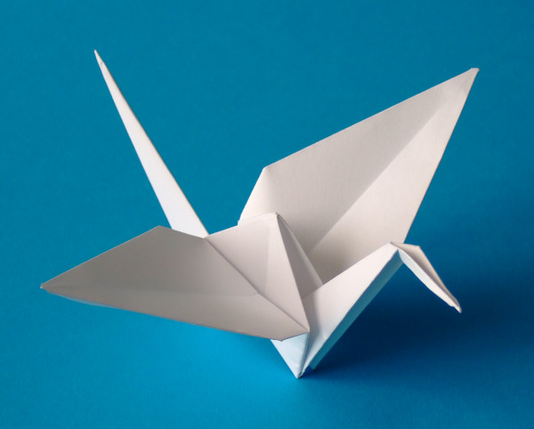Origami Kranich aus Papier